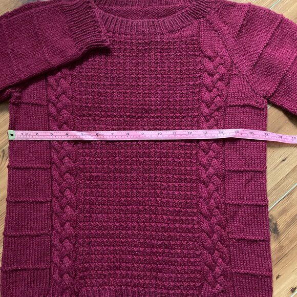 Raspberry Cable Sweater Hand knit Small Unisex - Picture 11 of 12